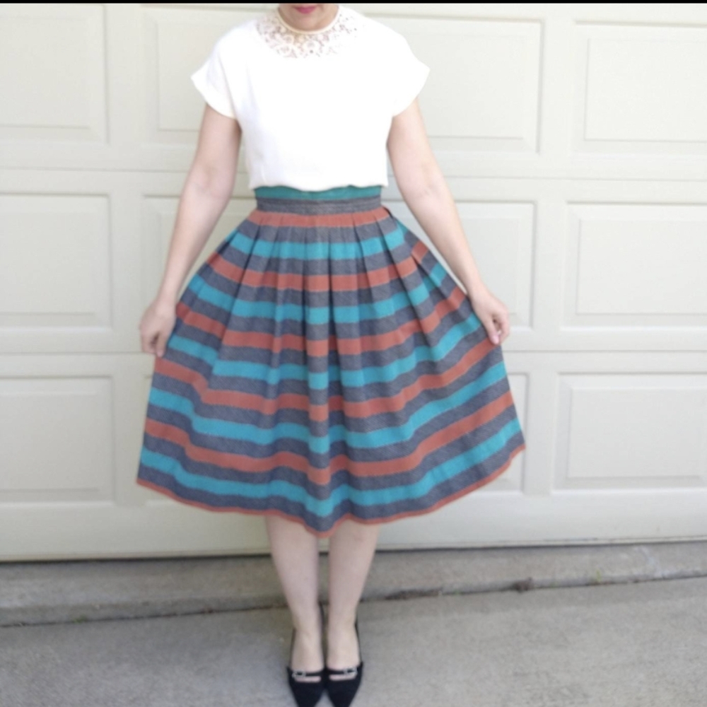 1950's COTTON CORDUROY SKIRT 50's vintage XS